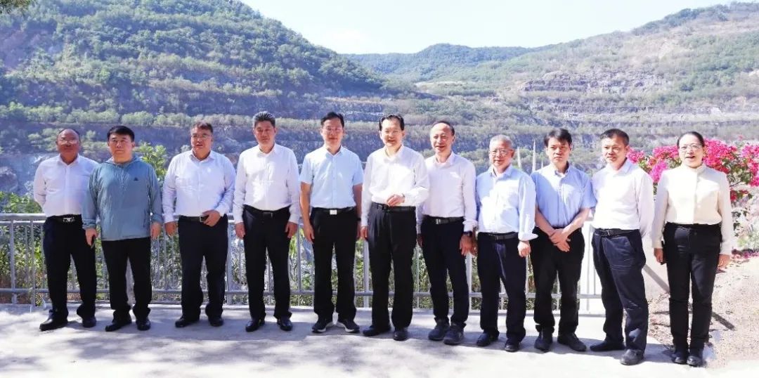 1705915935512727.jpg 自然资源部到尊龙凯时开展新一轮找矿突破战略行动专题调研3.jpg