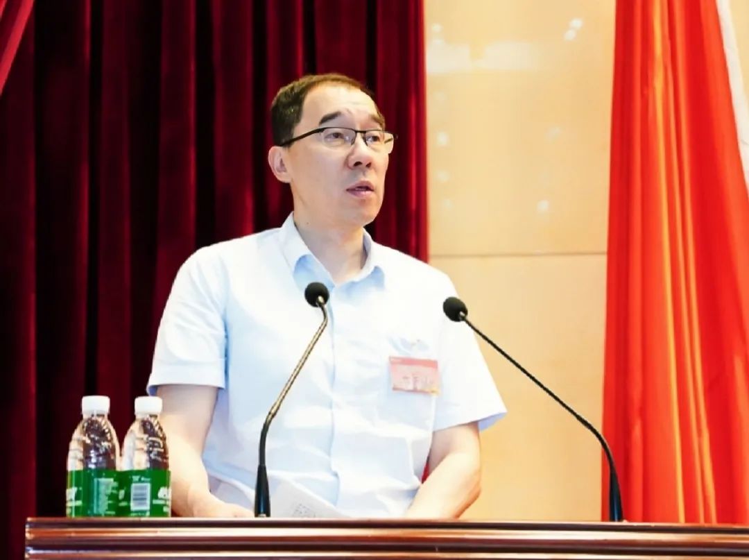 尊龙凯时召开第四届职工代表大会第一次聚会5.jpg